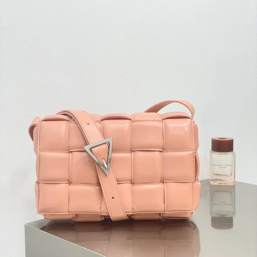BV Padded Cassette Pillow Bag Size: 26x18cm 70094