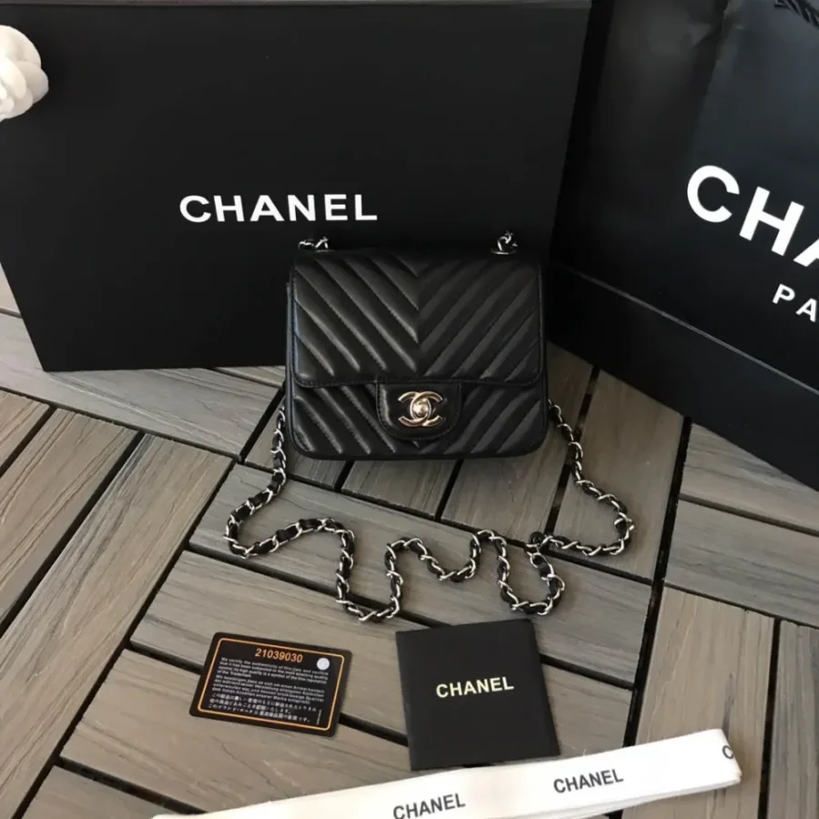Chanel Small Sachet Size: 17cmChanel Model: 1115#