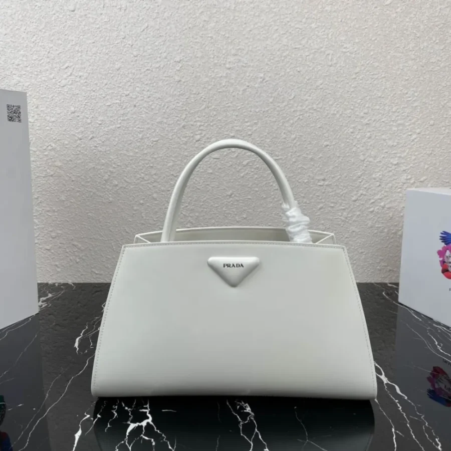 Prada Handbag Size: 33x18cm 1BA327