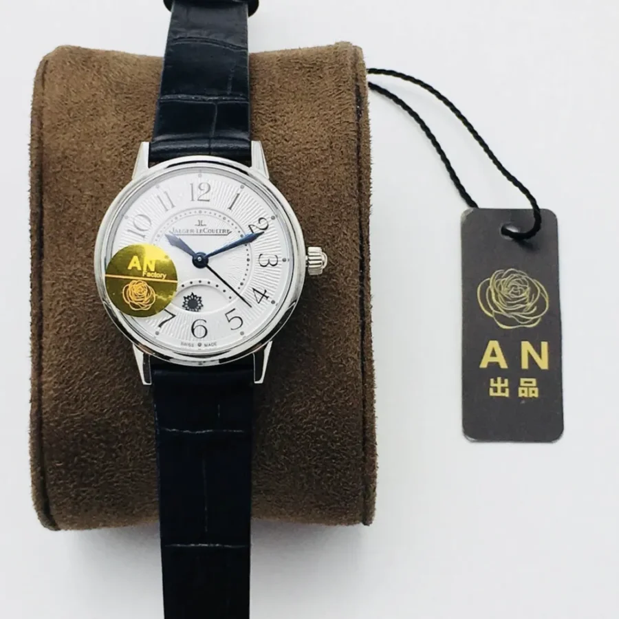 Jaeger-LeCoultre Simple Series Watch Size: 29MM*8.9MM