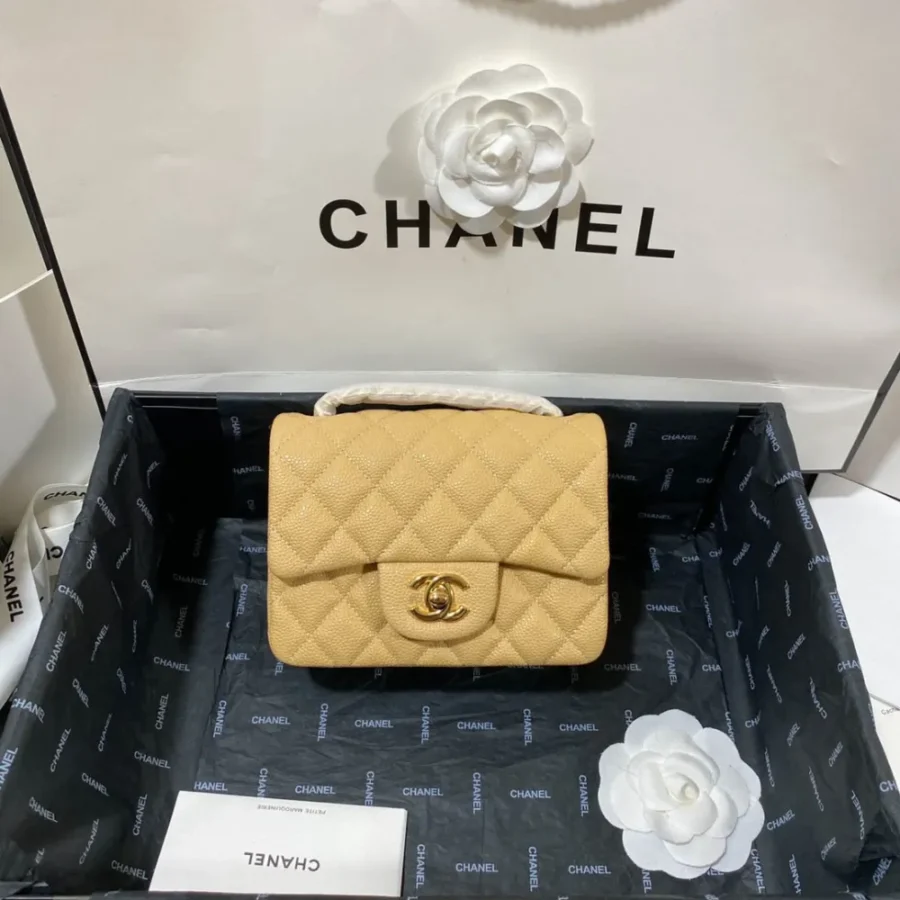 Lambskin Model: 1115 Size: 17cm