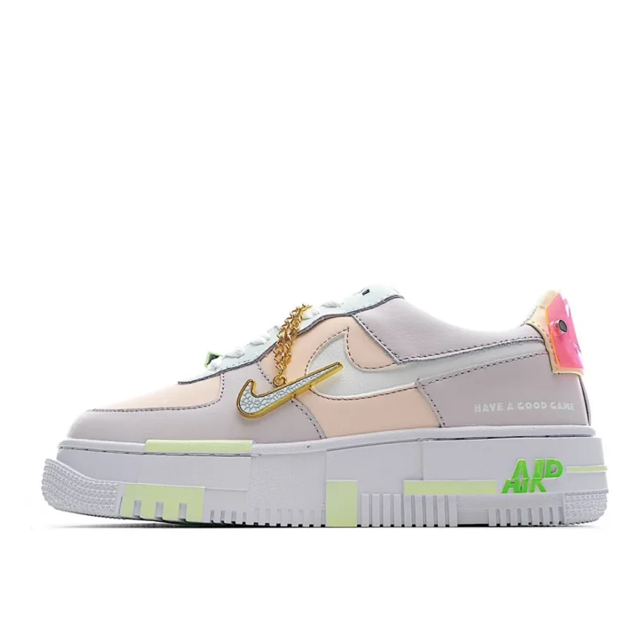 Nike Air Force 1 LV8 Pixel
