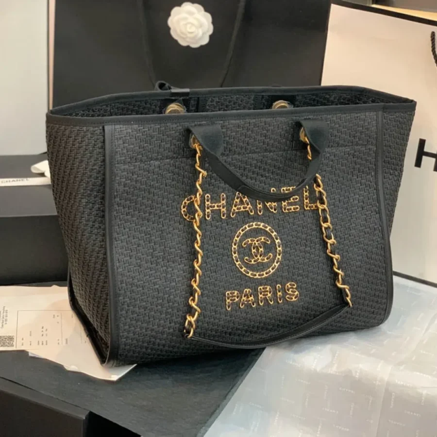 CHANEL Model: 66941 Size: 38X30X18