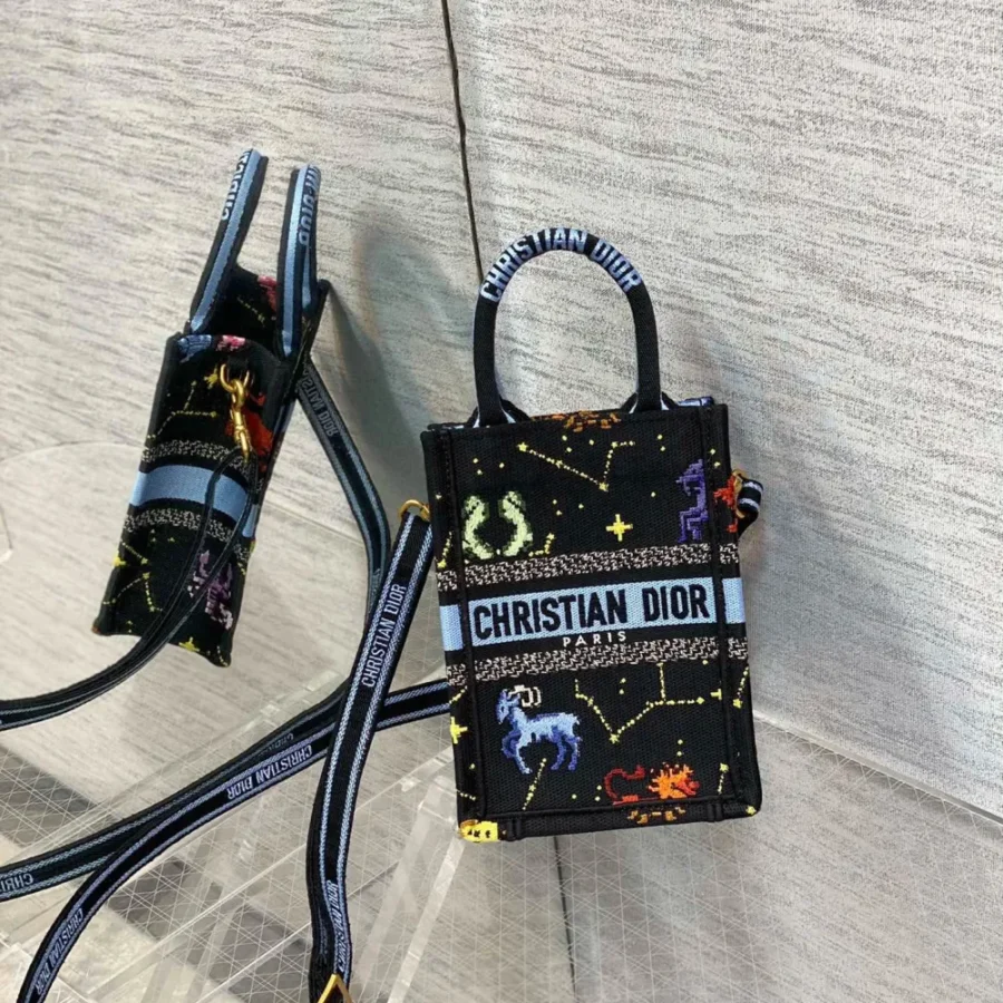 Tote Series size: 13.5*5*18cm