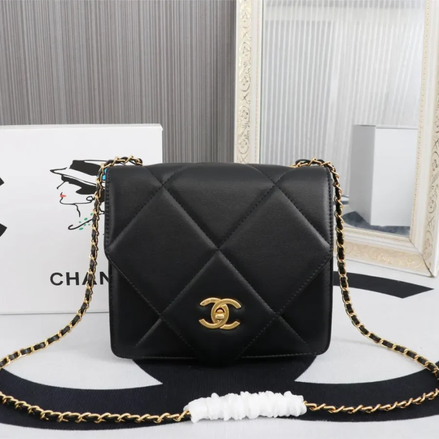 Chanel Size: 20*6*21cm Style: 7707