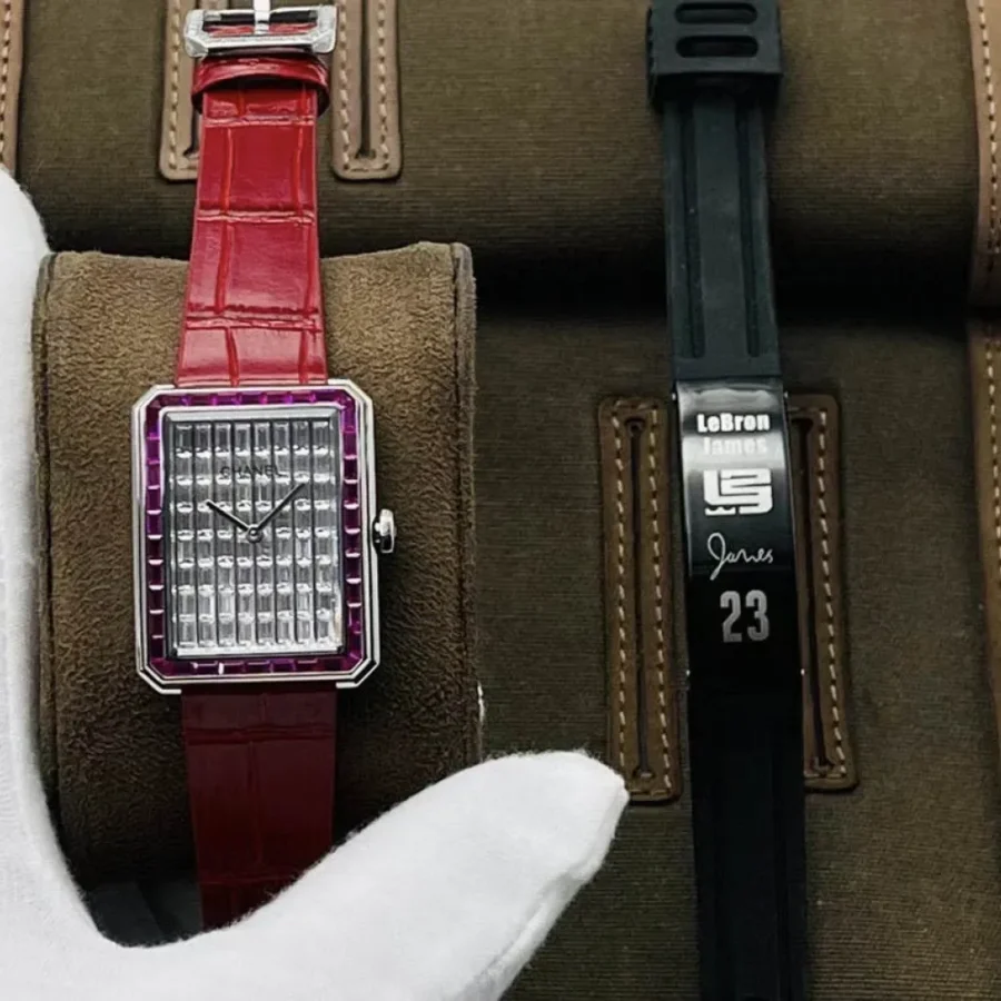 Chanel watch Diameter: 26.7X34.6X7.33 mm
