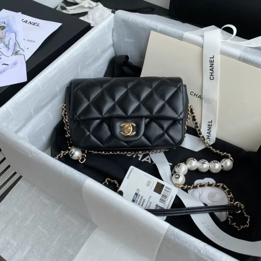 Pearl bag Size: 15-22-7cm