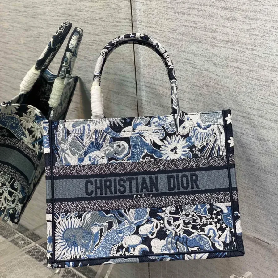 Tote Chinese Zodiac Series size:36*18*28cm
