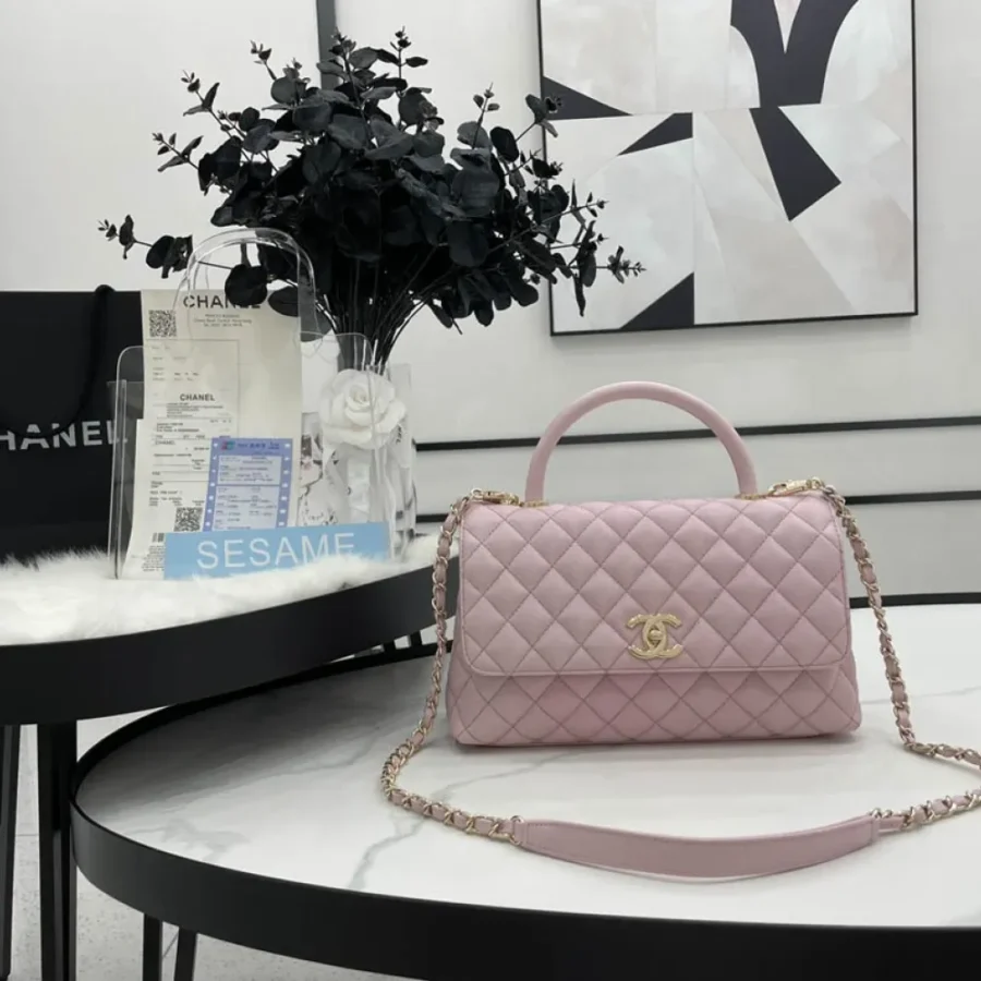 Chanel Size: 19cm*23cm*28cm Model: AS2215/92990/92991