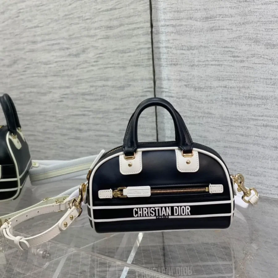 VIBE size：17*8*11cm