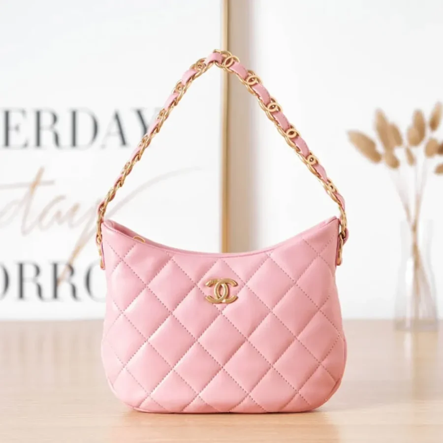 Sheepskin underarm bag Model number: AS3562 Size: 17.5X24X6cm