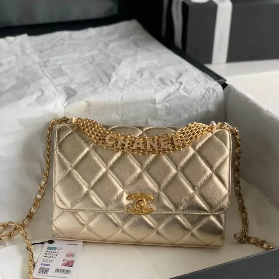 size: 15x23x7cm