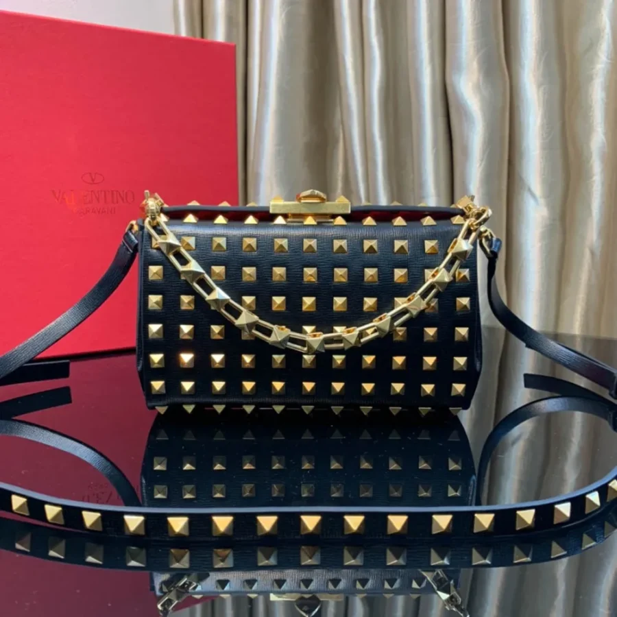 Valentino Size: 19 x 12 x 5 cm
