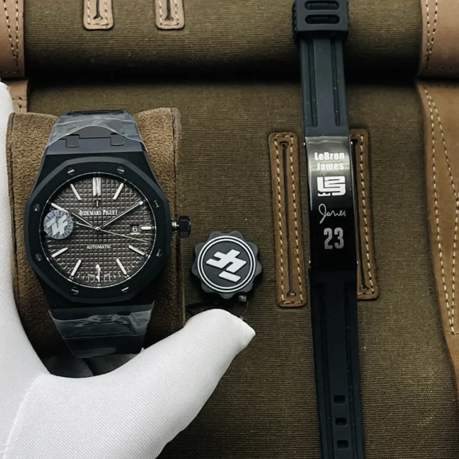 Audemars Piguet watch Thickness: 9.8MM
