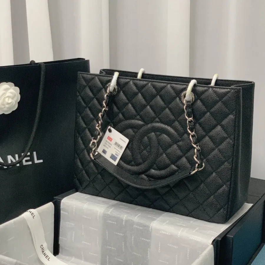 CHANEL Model: 50995#: Size: 24X33X13CM